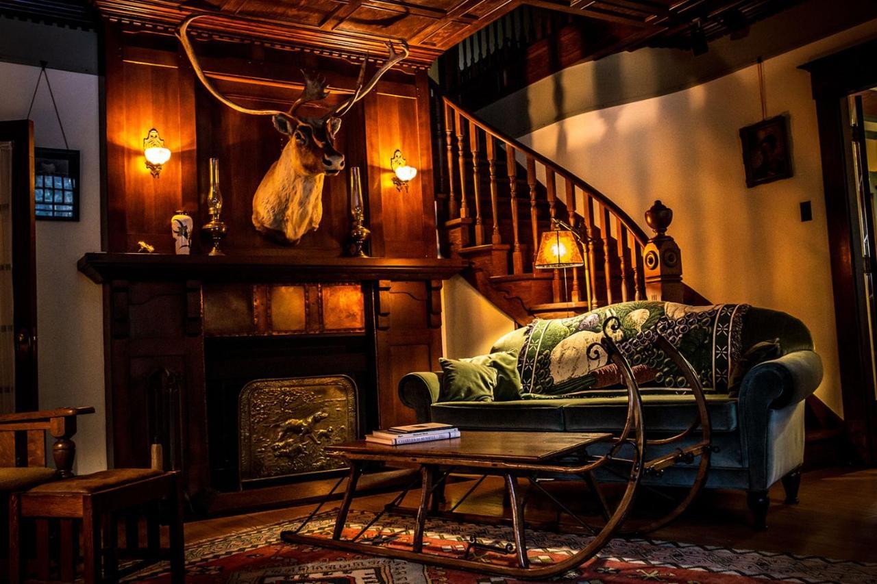 The Craftsman House Bed and Breakfast Bragg Creek Exterior foto